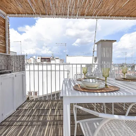 公寓 Mina's Roof Terrace: Whit Sea View 切列梅萨皮卡