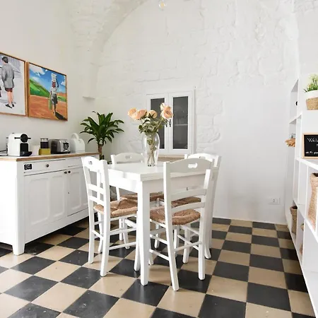 Mina's Roof Terrace: Whit Sea View Apartment